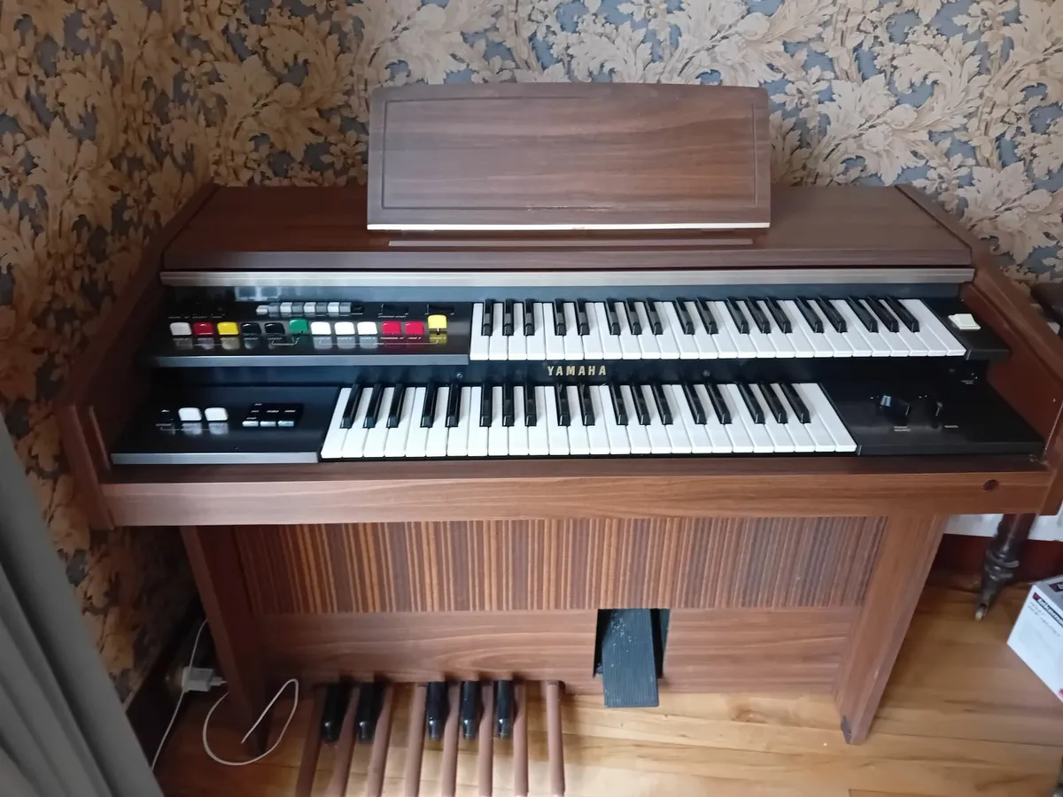 Yamaha organ - Image 2