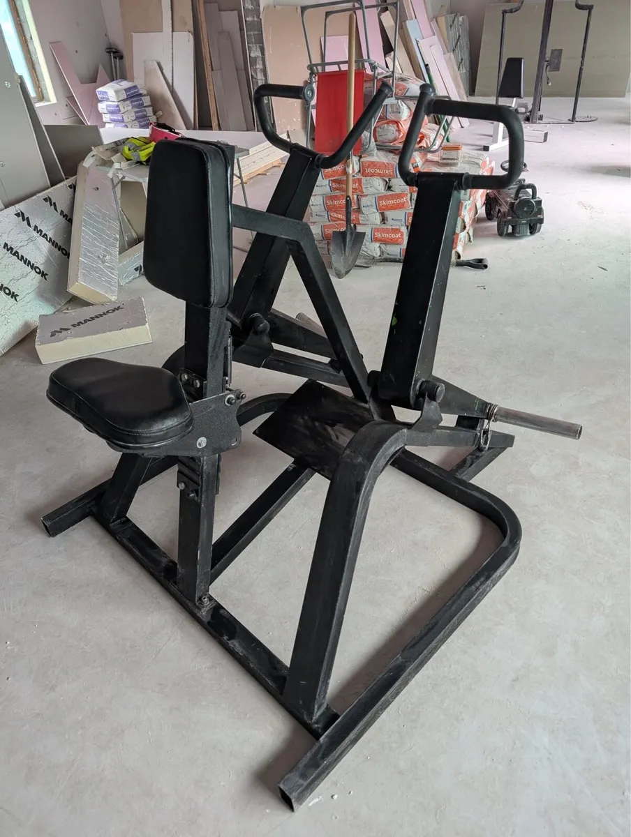 Seated row machine - Image 3