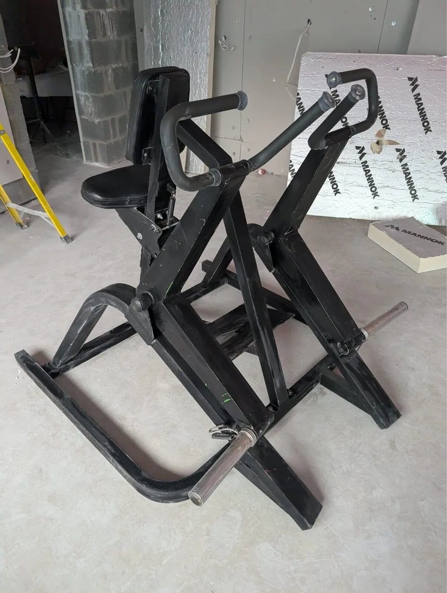 Seated row machine - Image 4
