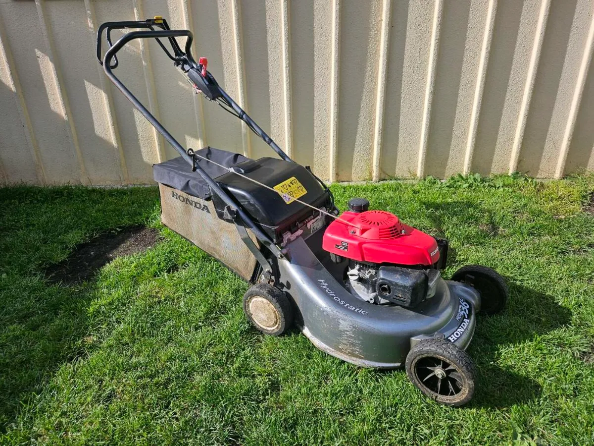 Honda lawnmower - Image 1