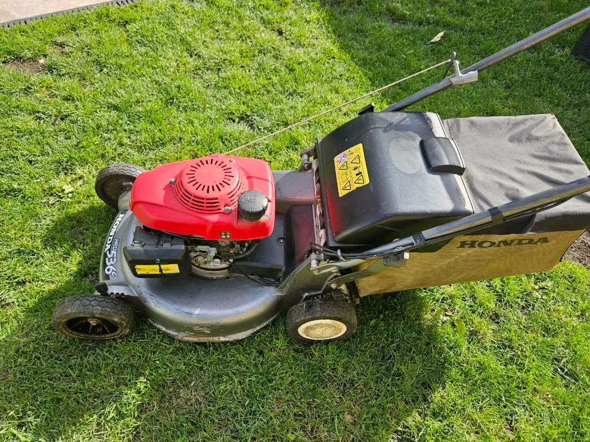 Honda lawnmower - Image 3