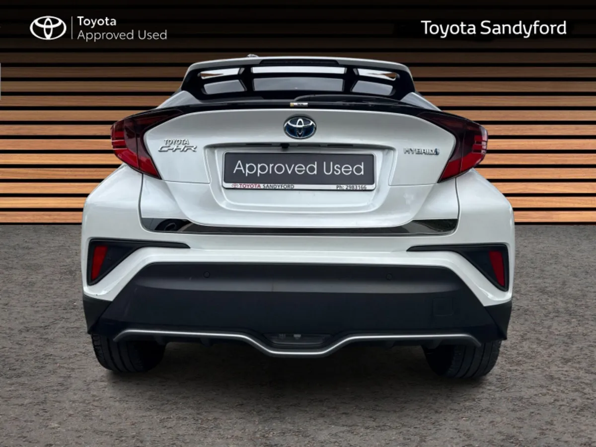 Toyota C-HR HYBRID SOL TOP SPEC + EXTRAS // HEATED - Image 4