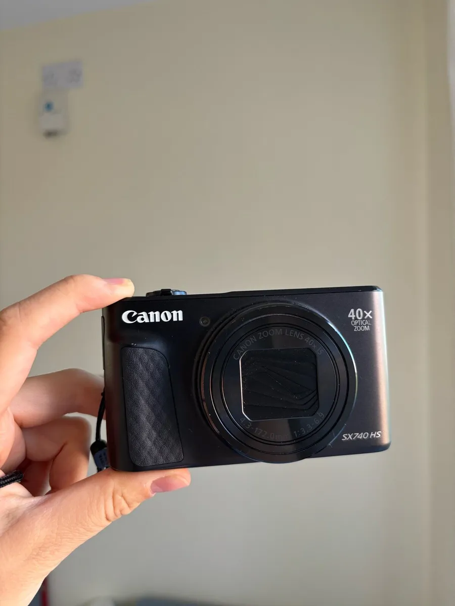 Canon - Image 1