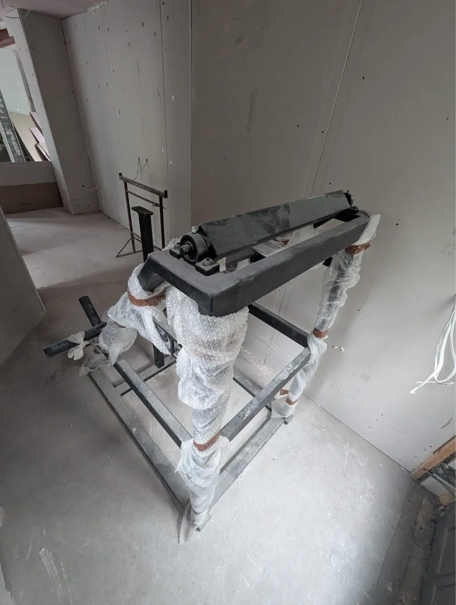 Viking shoulder press machine - Image 3