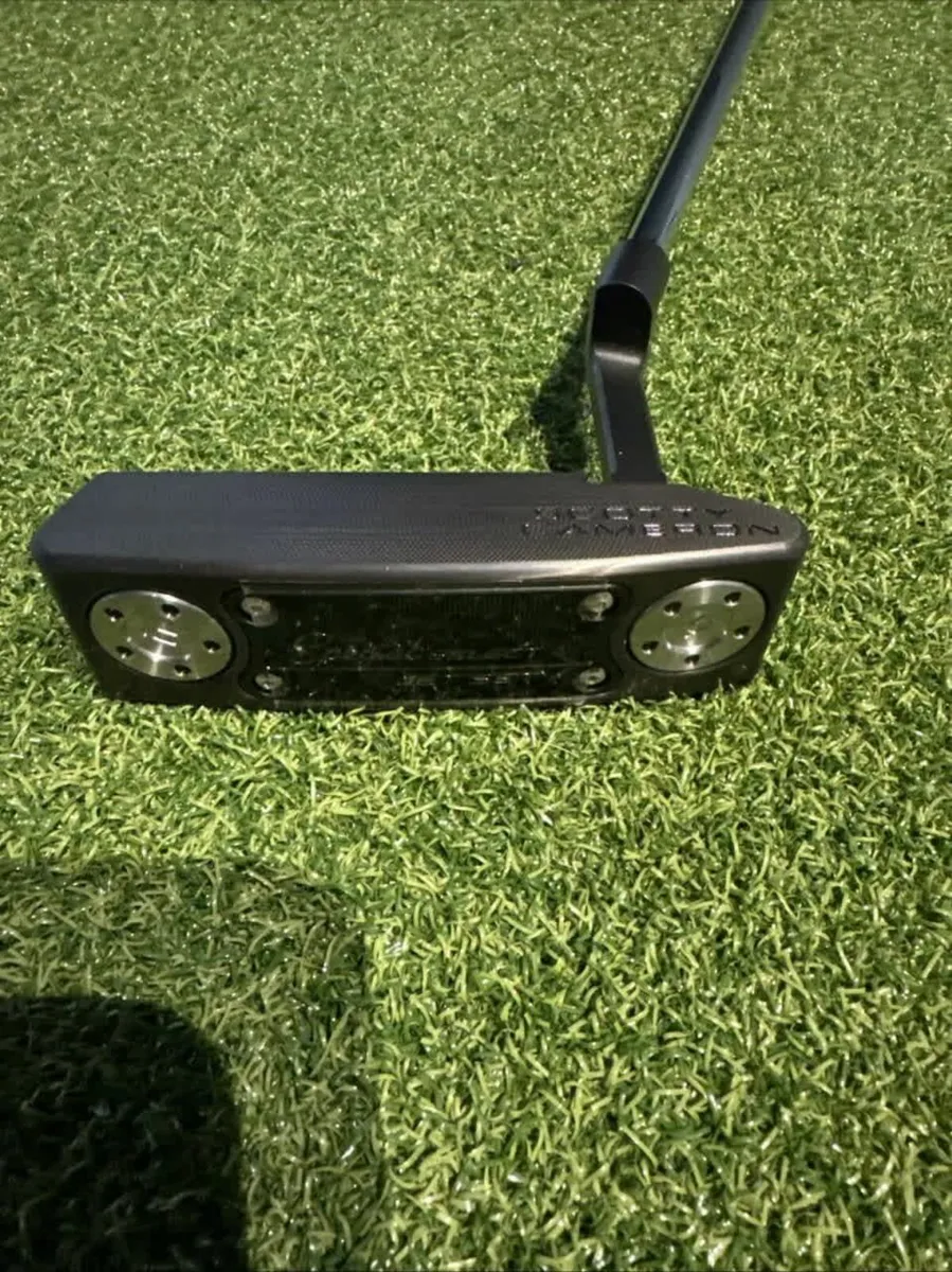 Scotty Cameron 2022 Jet Set Newport 2 Plus RH 35” - Image 4