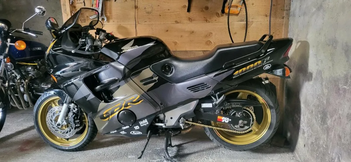 READVERTISED 1999 honda CBR1000F - Image 1