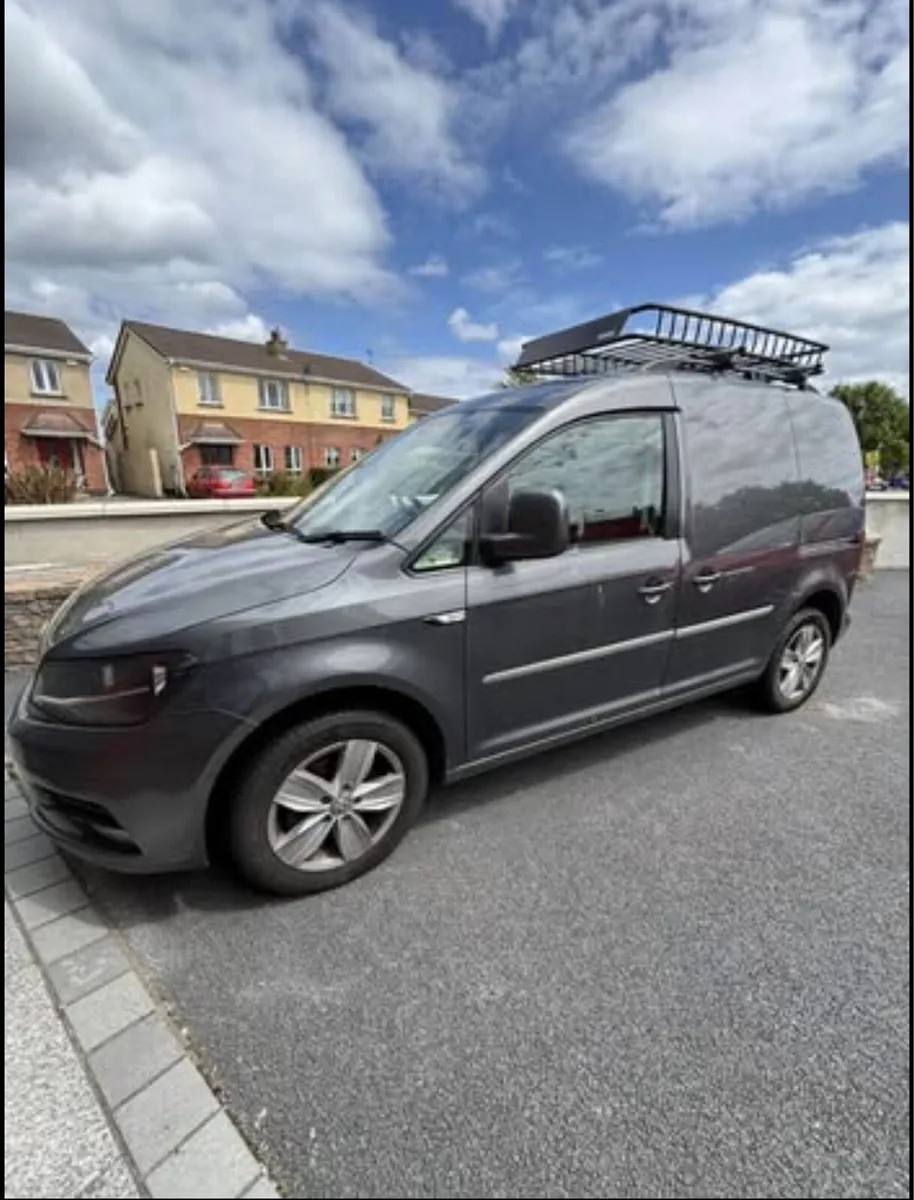VW Caddy Highline - Image 2