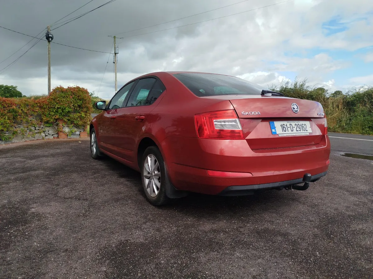 Skoda Octavia 2016 - Image 2
