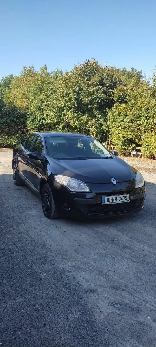 Renault Megane 2010 - Image 1