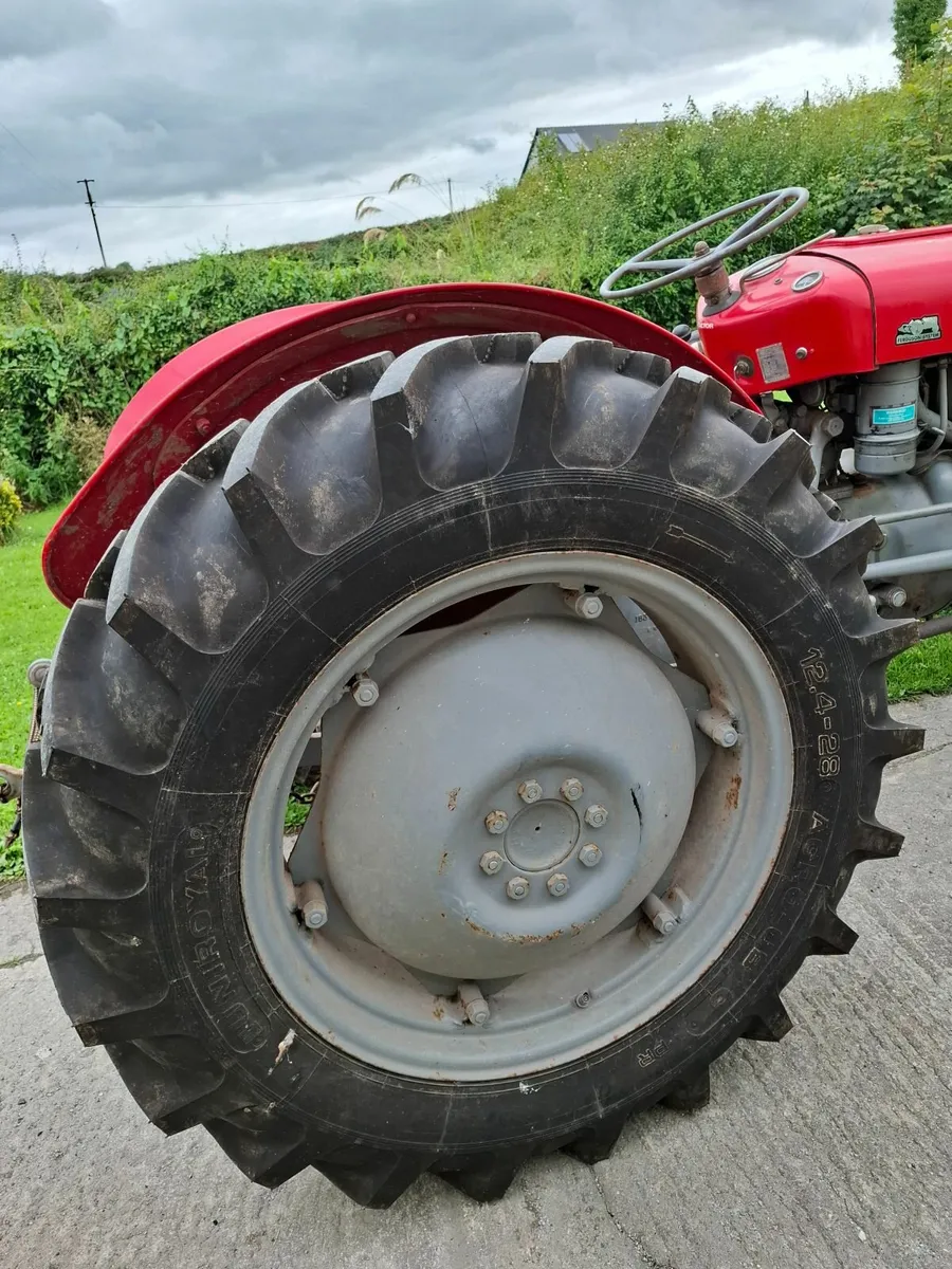 Vintage machinery - Image 2