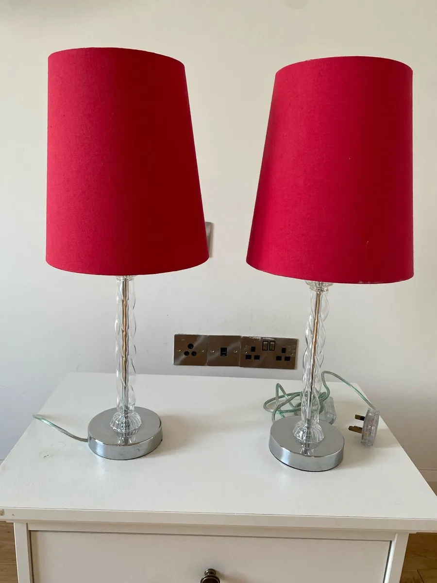 Matching Side lamps as new - Image 3