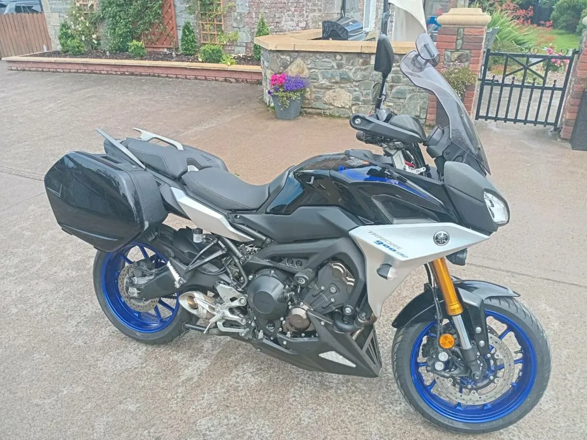 2018 yamaha tracer 900gt very low miles - Image 3