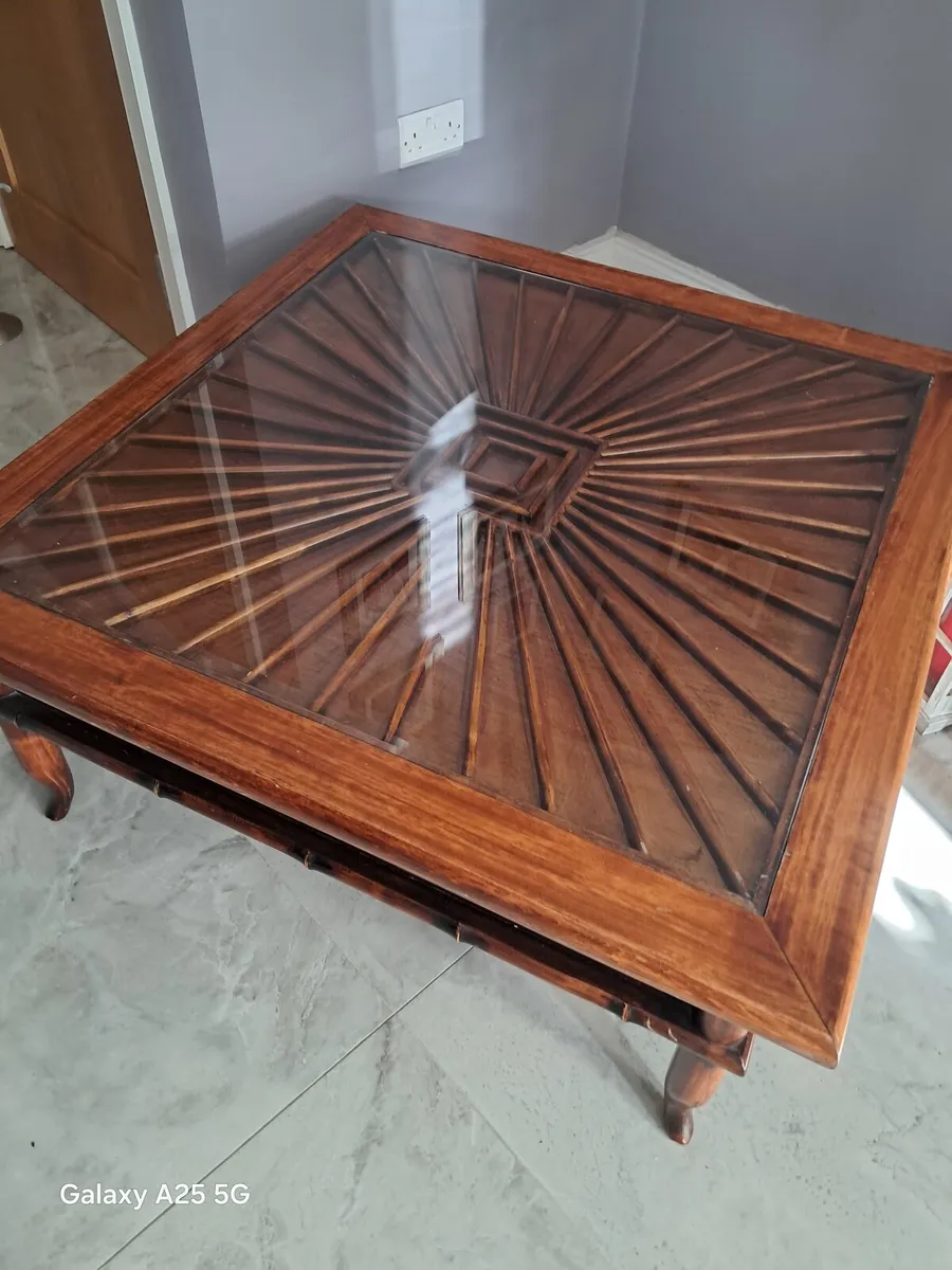Coffee table with glass inlay - Image 3