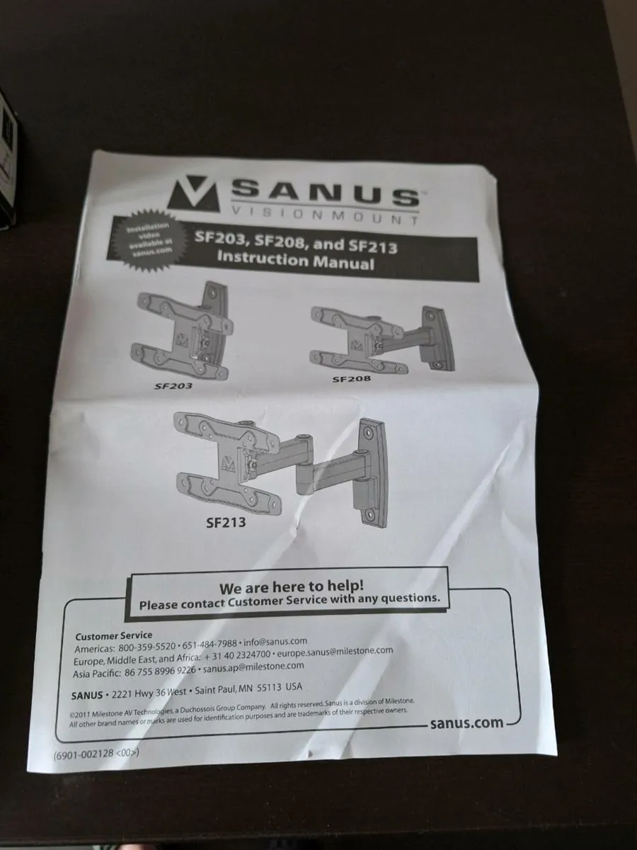 Full-motion TV wall mount - Image 4