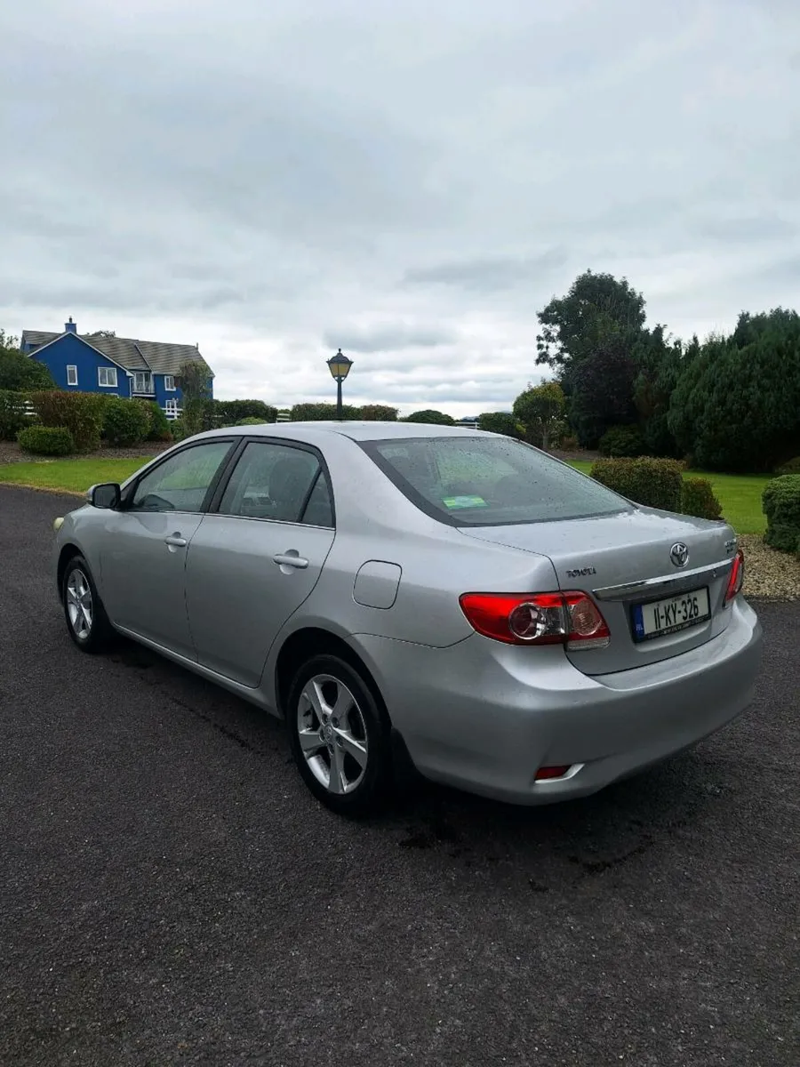 Toyota corolla - Image 3