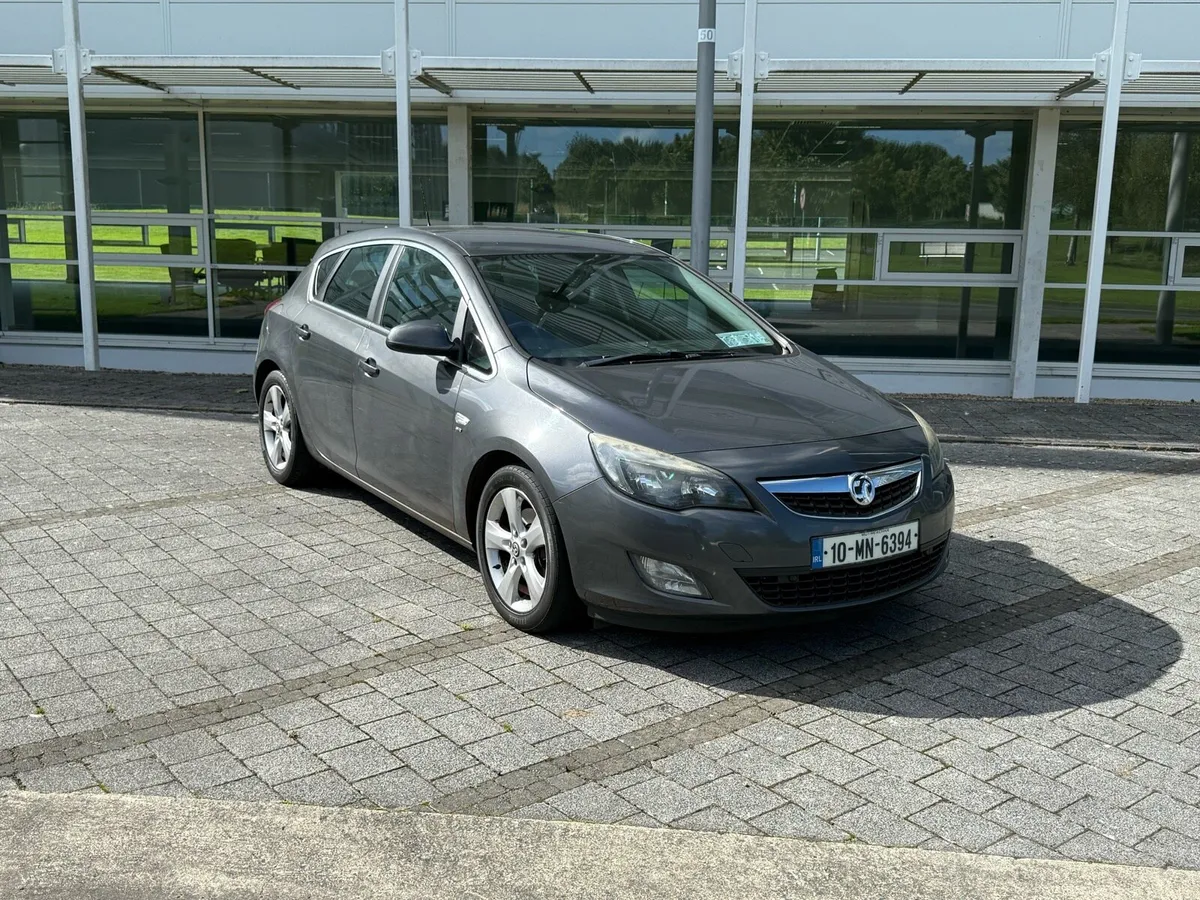 2010 Opel astra 1.7 diesel nct 10/25 - Image 2