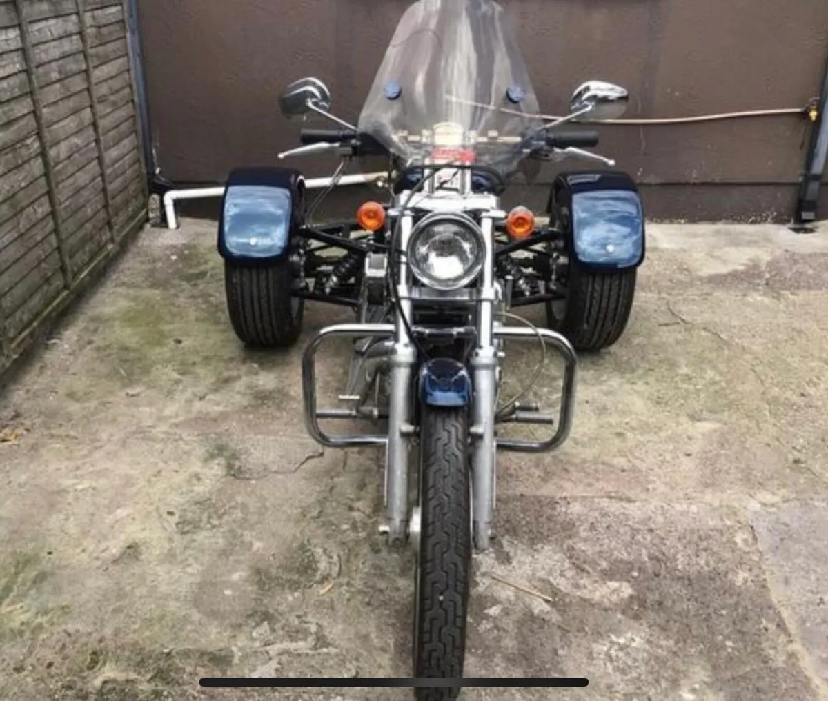 Harley Davidson 2002 Trike - Image 2