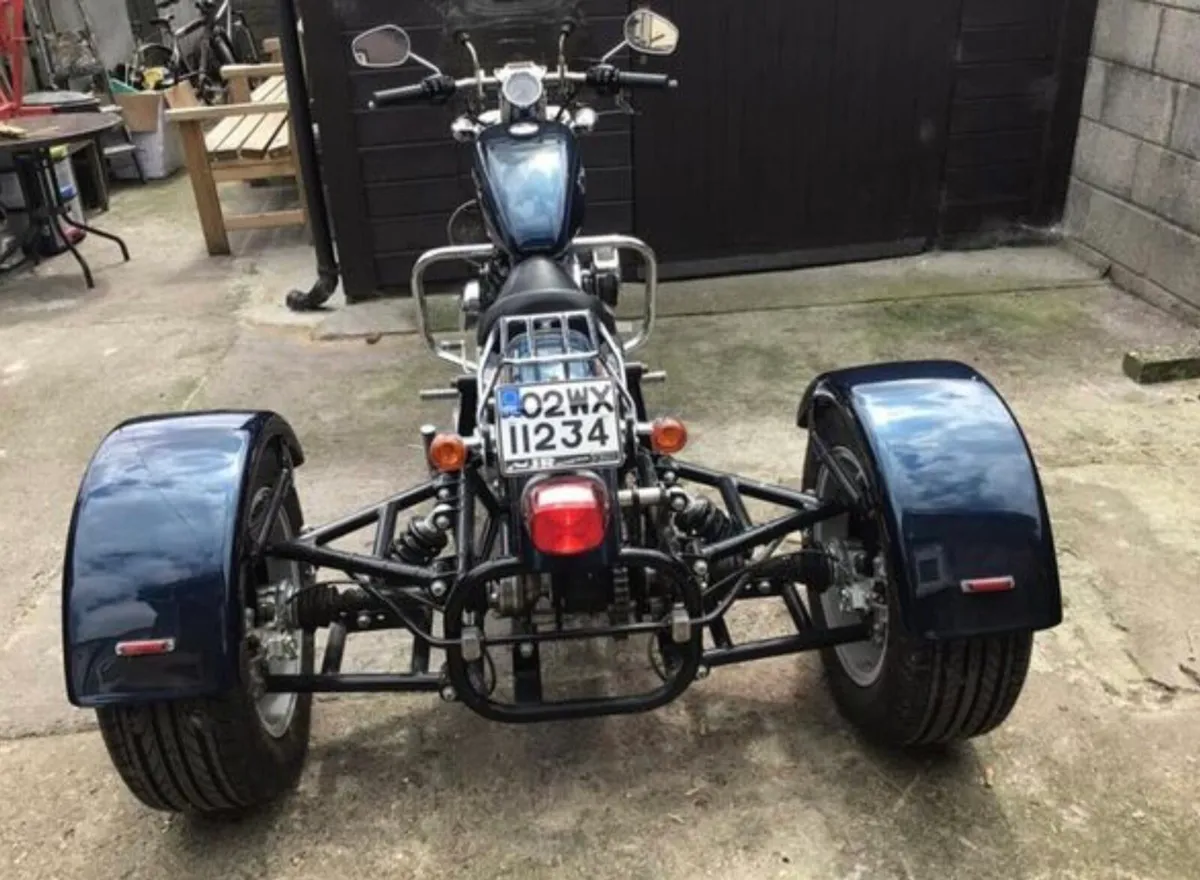 Harley Davidson 2002 Trike - Image 4