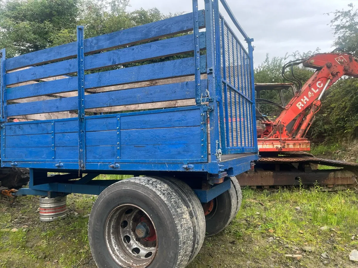 Round baler - Image 1