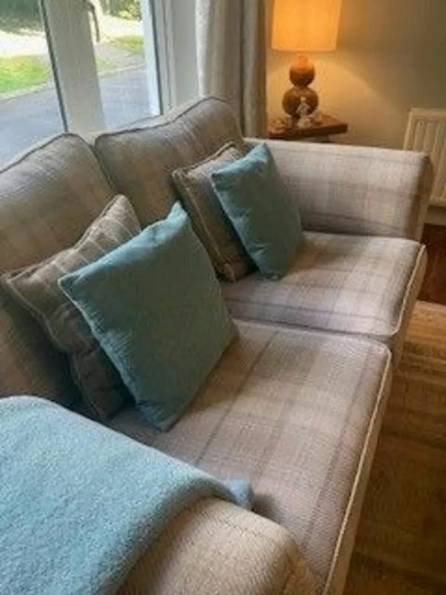3 seater & 2 seater Sofa - Image 4