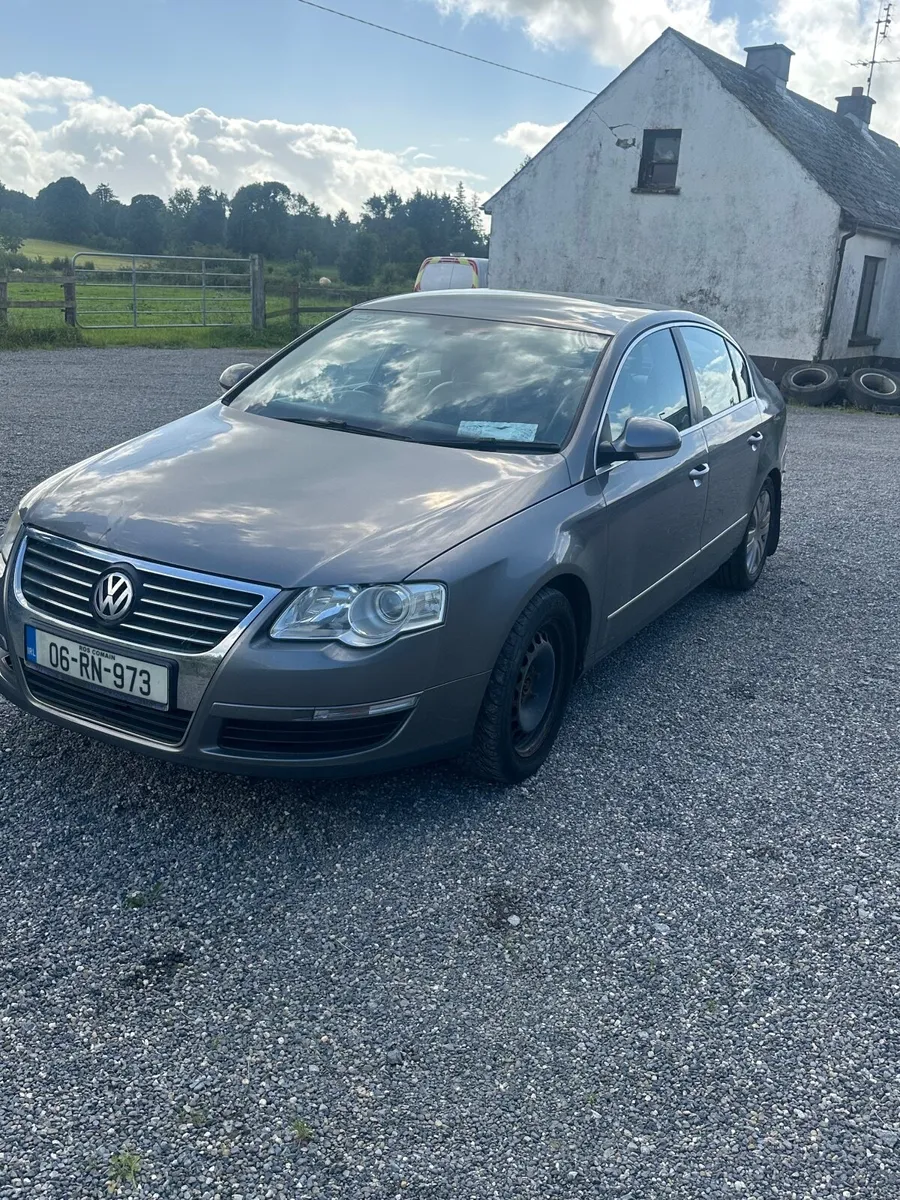 Volkswagen Passat 2006 - Image 1