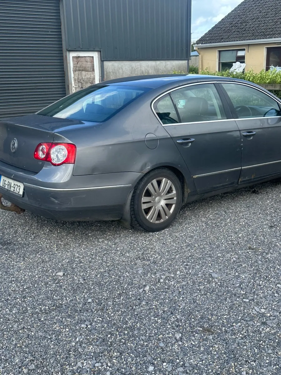 Volkswagen Passat 2006 - Image 4