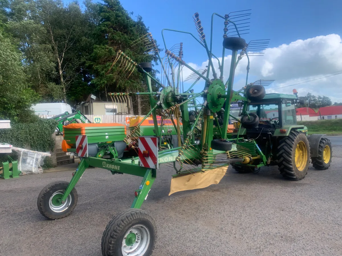 Krone 700 rake - Image 1