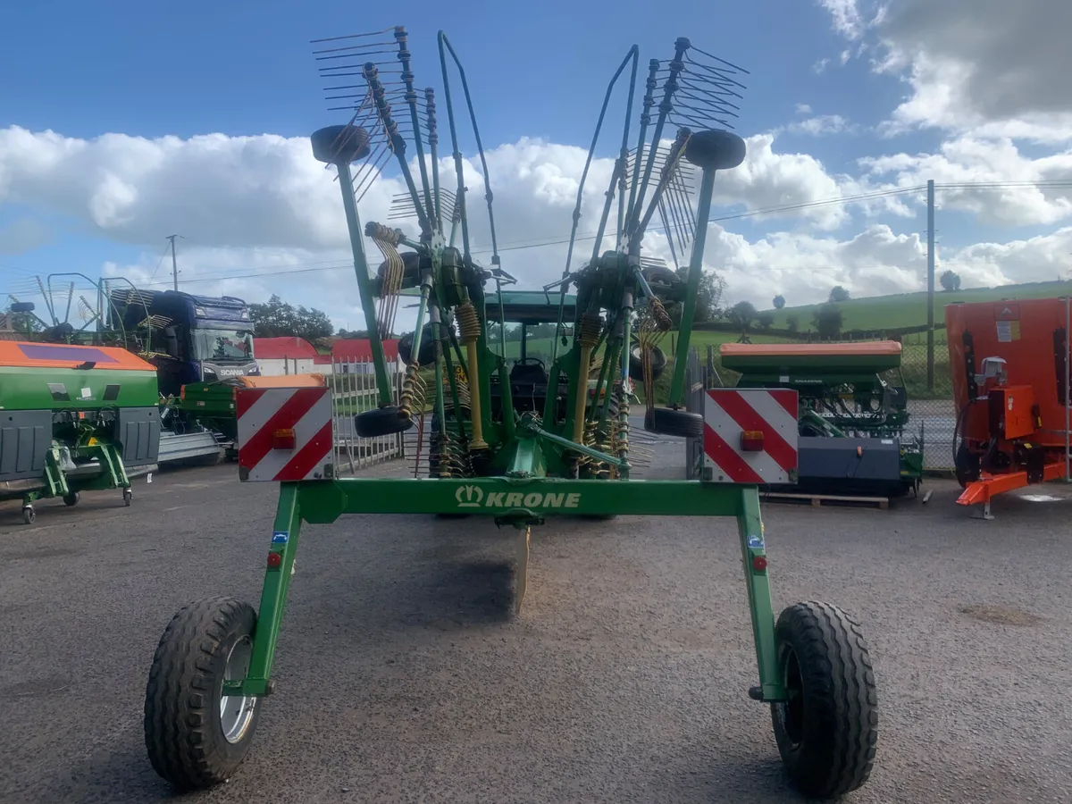 Krone 700 rake - Image 3