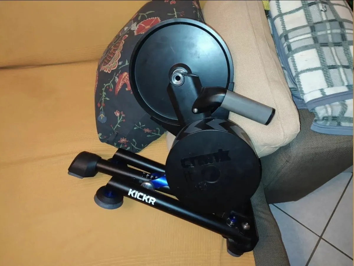 Smart Trainer Wahoo Kickr V5 (2022) - Image 2