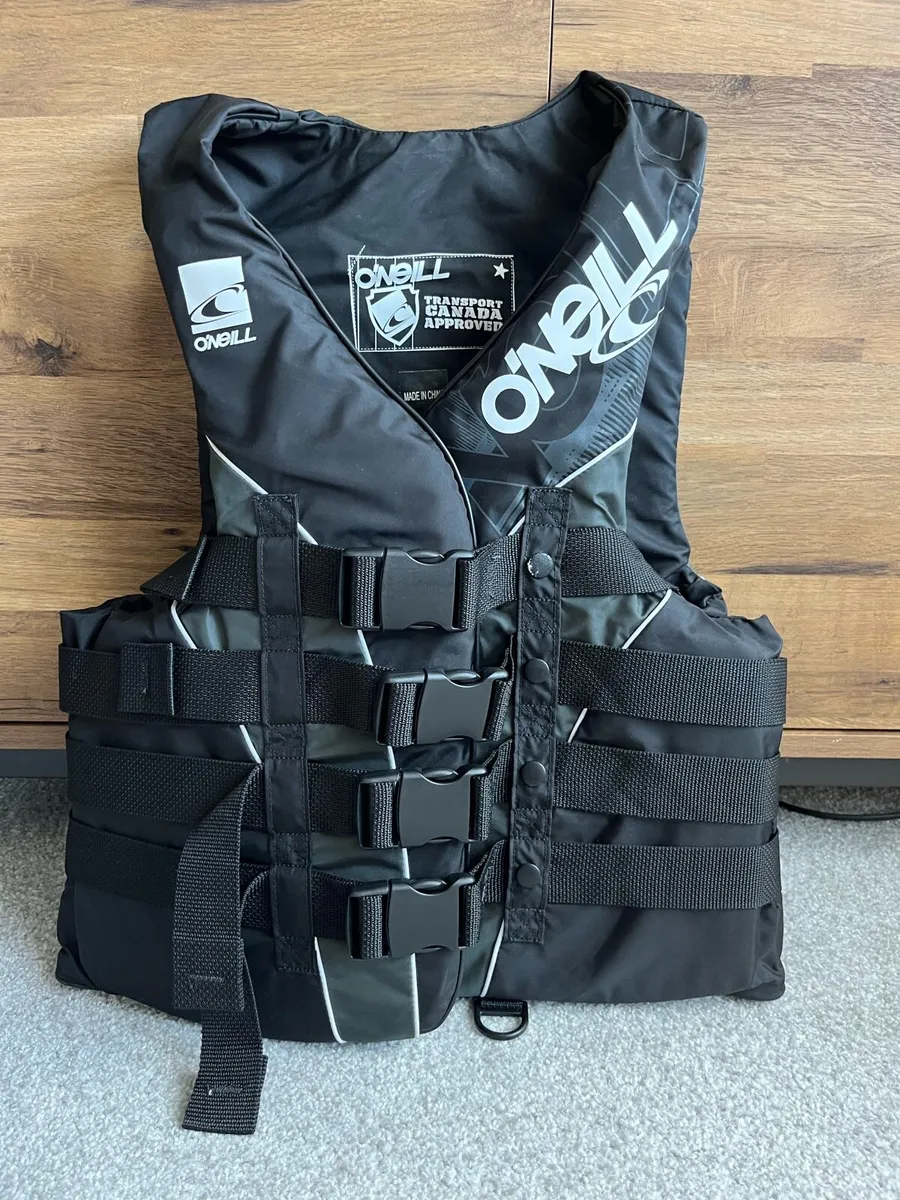 O’Neill Life Jacket PFD - Image 1