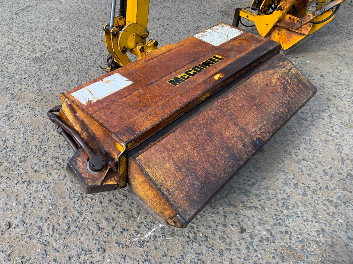 McConnel PA 93 hedge cutter - Image 4