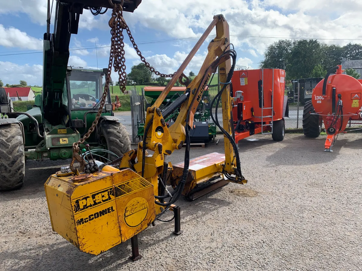McConnel PA 93 hedge cutter - Image 1