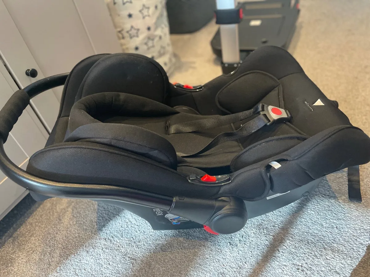 Car seat with isofix base - Image 4