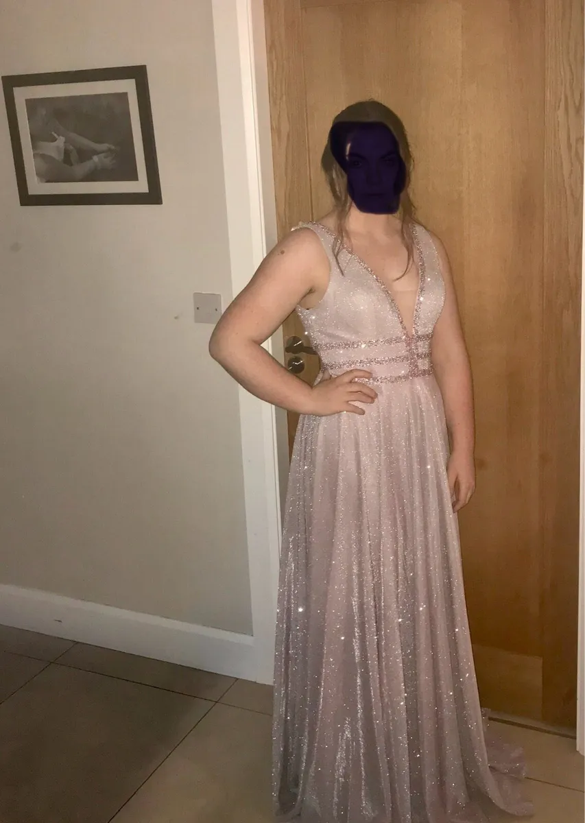 Debs dress - Image 4