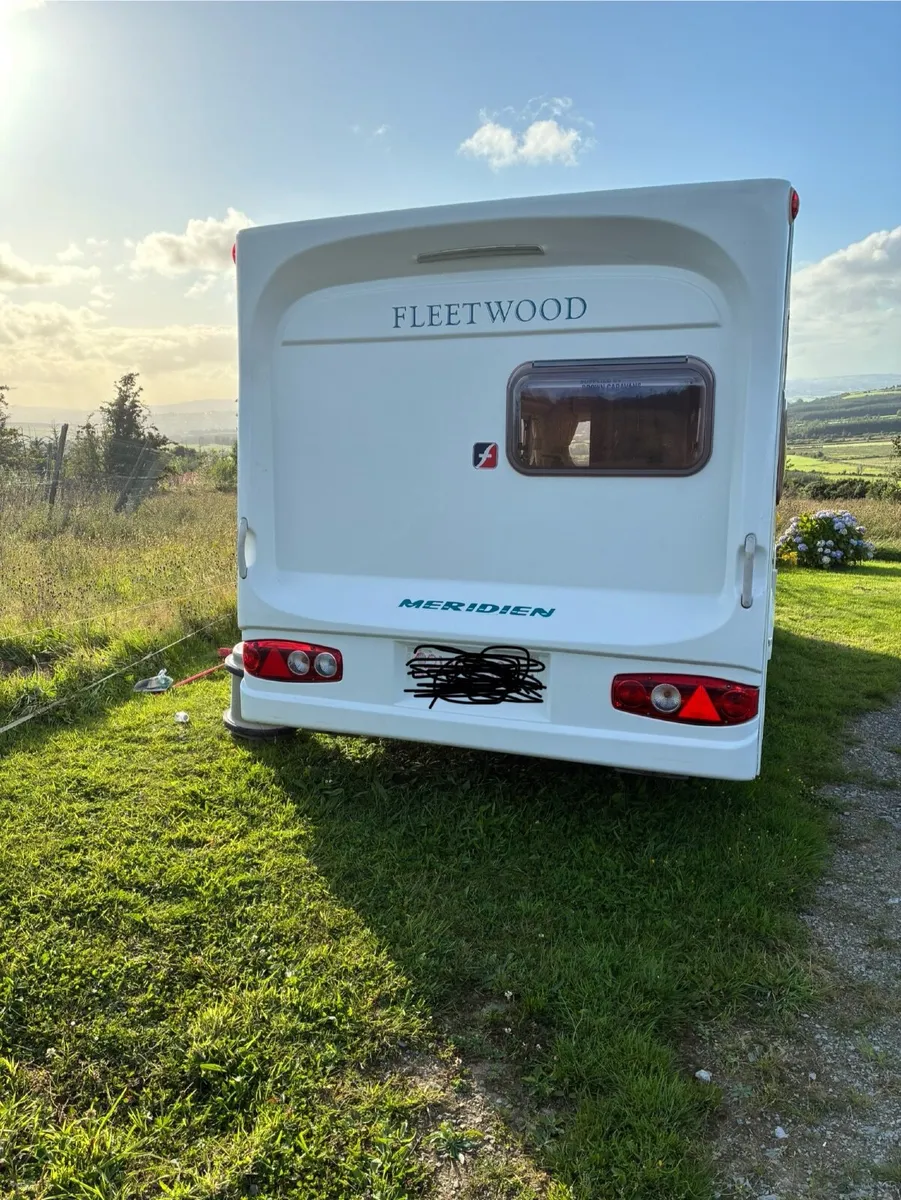 Fleetwood 4 berth Caravan 2006 - Image 2