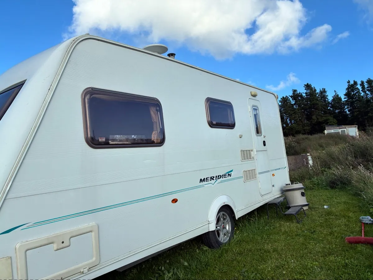 Fleetwood 4 berth Caravan 2006 - Image 3