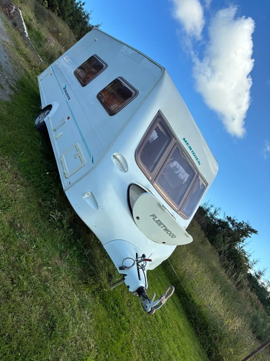 Fleetwood 4 berth Caravan 2006 - Image 1