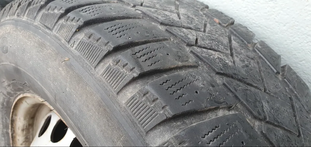4 x Mercedes Sprinter VW Wheels 235/16 R 16 - Image 3