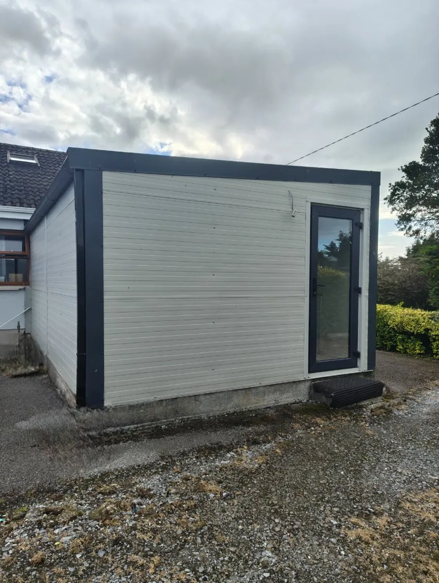 Shanette Shed - Image 1