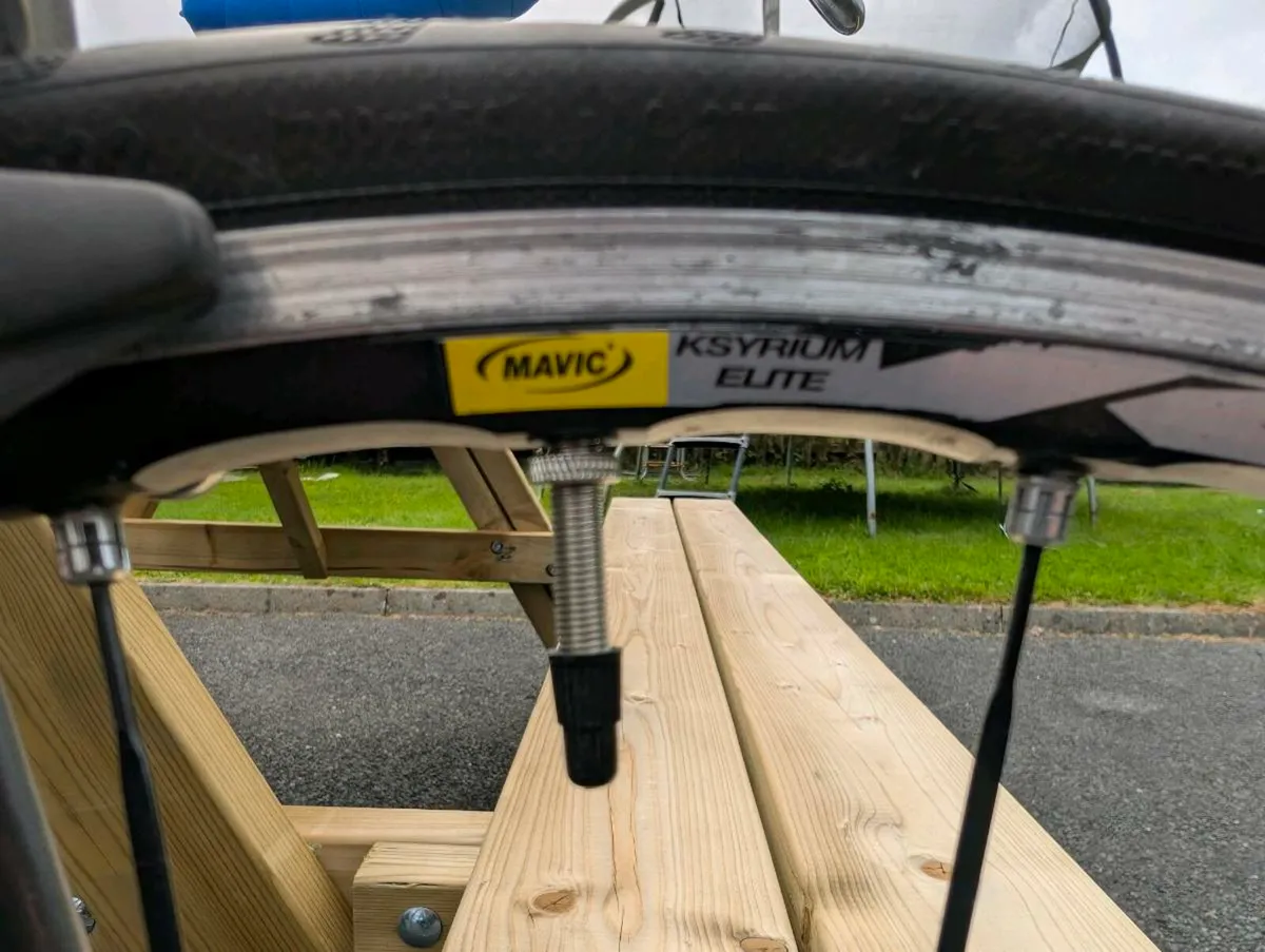 Lapierre Road Bike - Image 3