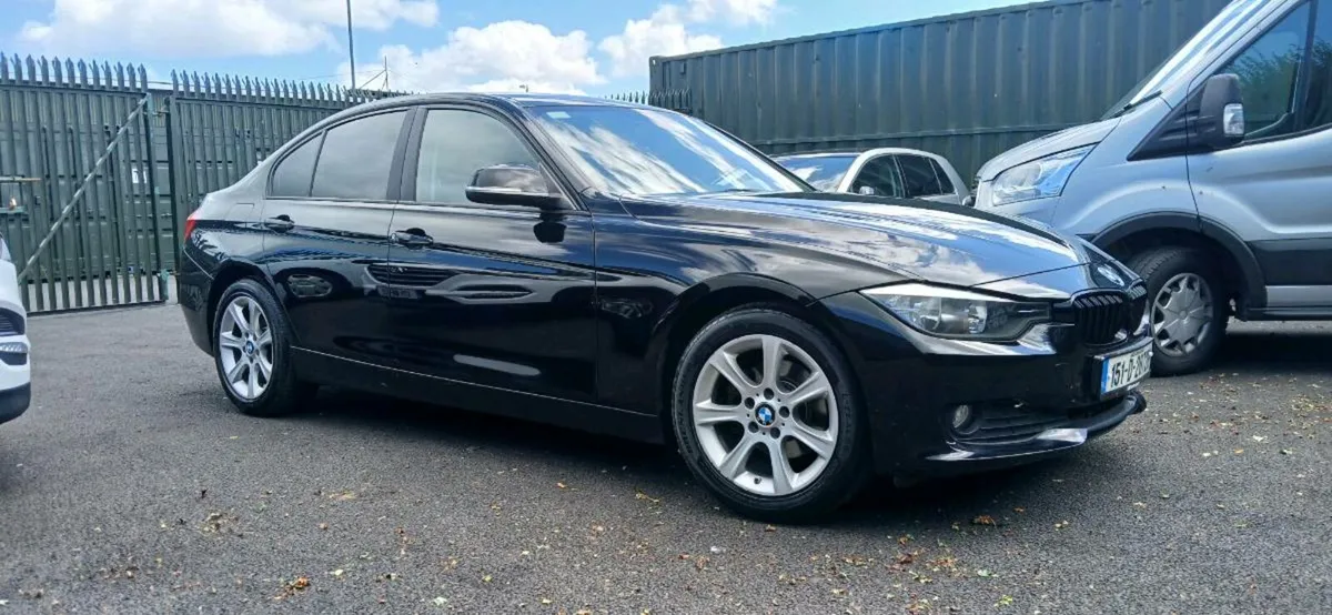 151 BMW 3-Series  2lL Diesel Low Mileage - Image 2