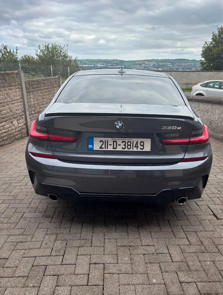 *CAN DELIVER* BMW Msport 330e 4Months BMW Warranty - Image 4