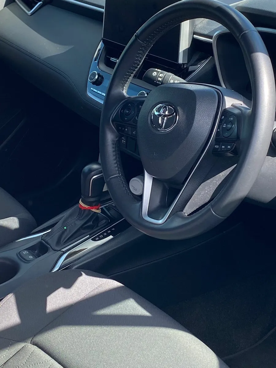 232 Toyota Corolla Cross Sport - Image 4