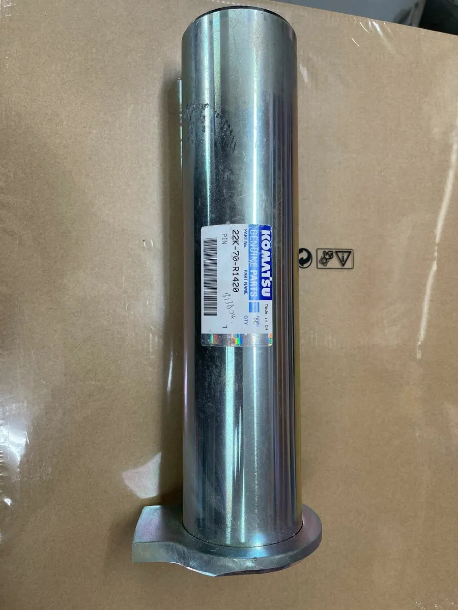 Komatsu PC26 MR3 King Post Pin 22K-70-R1420 - Image 2