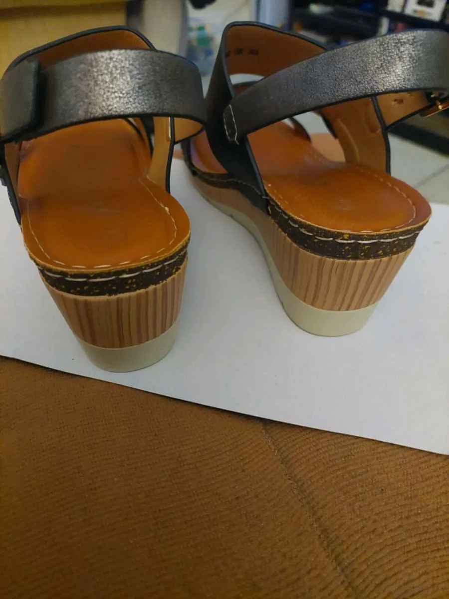 Brand New Black Sandsls. - Image 3