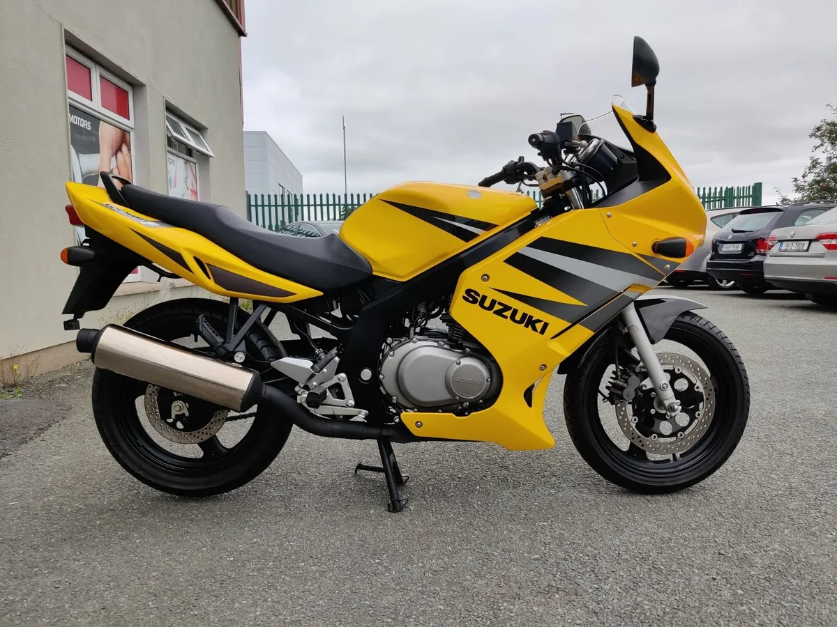 Suzuki GS 500 F A2 Like New Only 9.554 Kilometers - Image 1