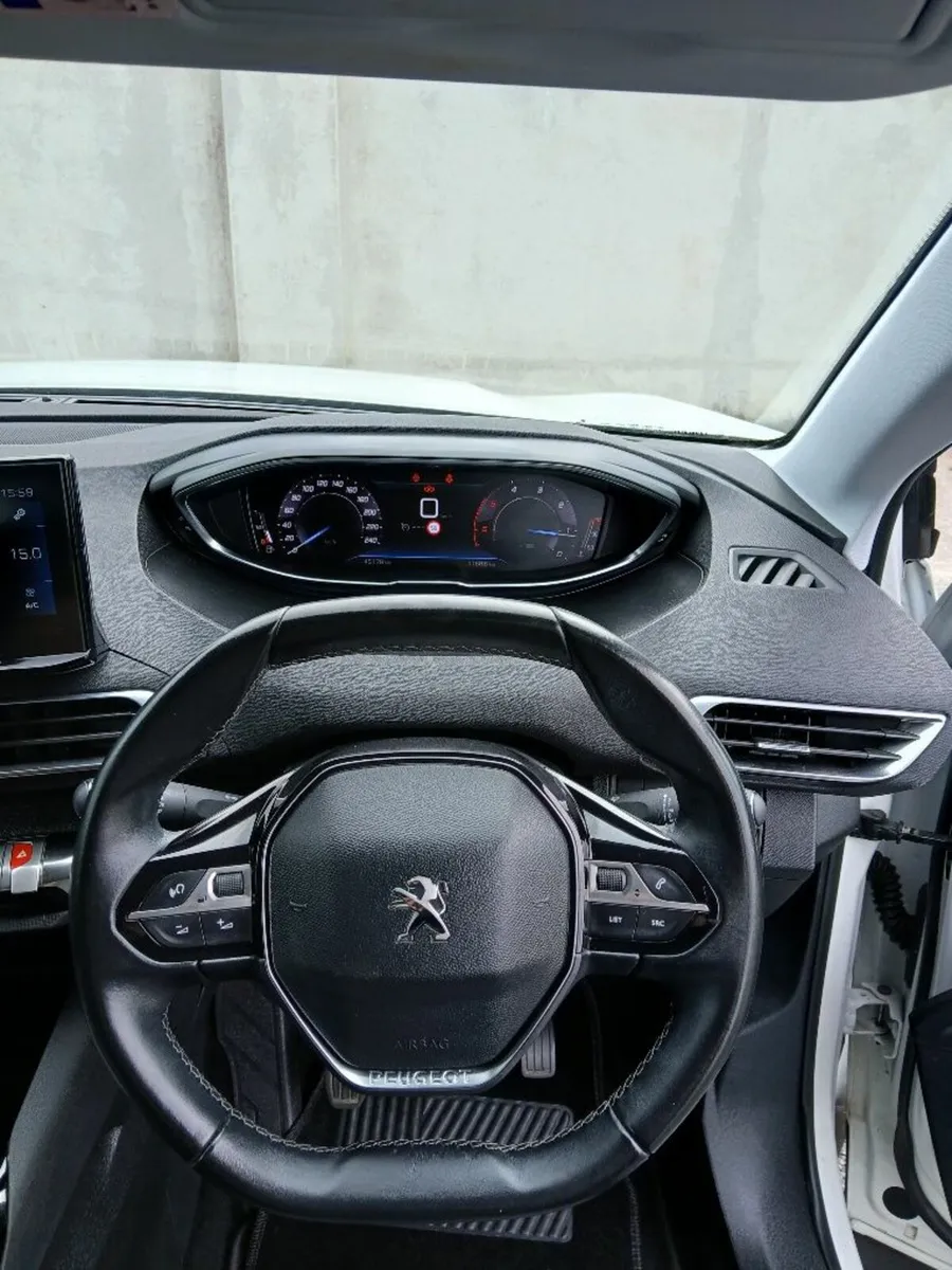 Peugeot 3008 2021-Allure FL 1.5  Blue HDI-45K Km's - Image 3