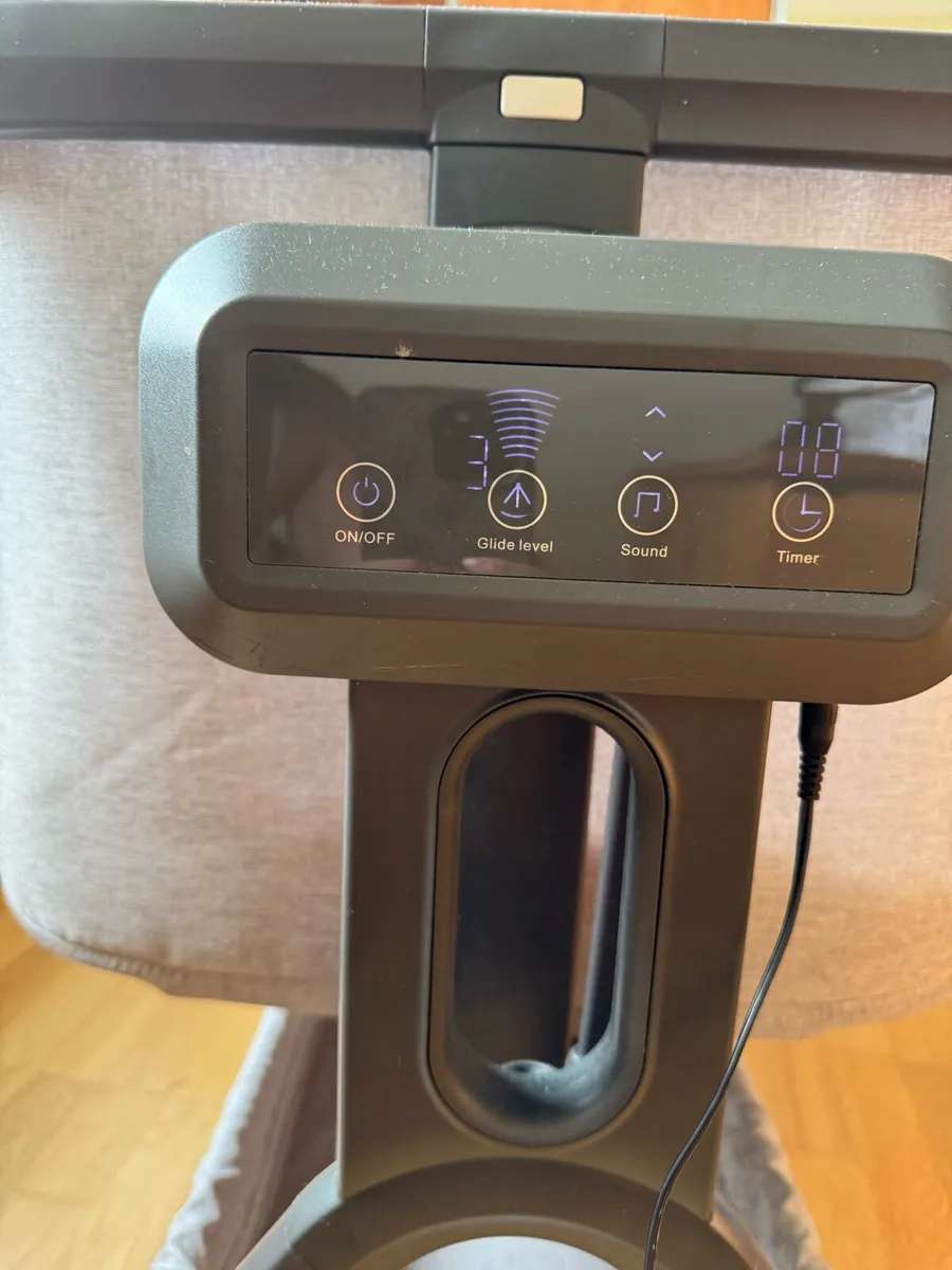 Electric Crib next to bed - Image 2