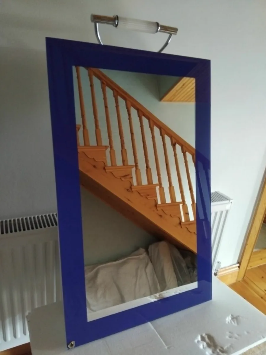 Bathroom Mirror/Cabinet - Image 4