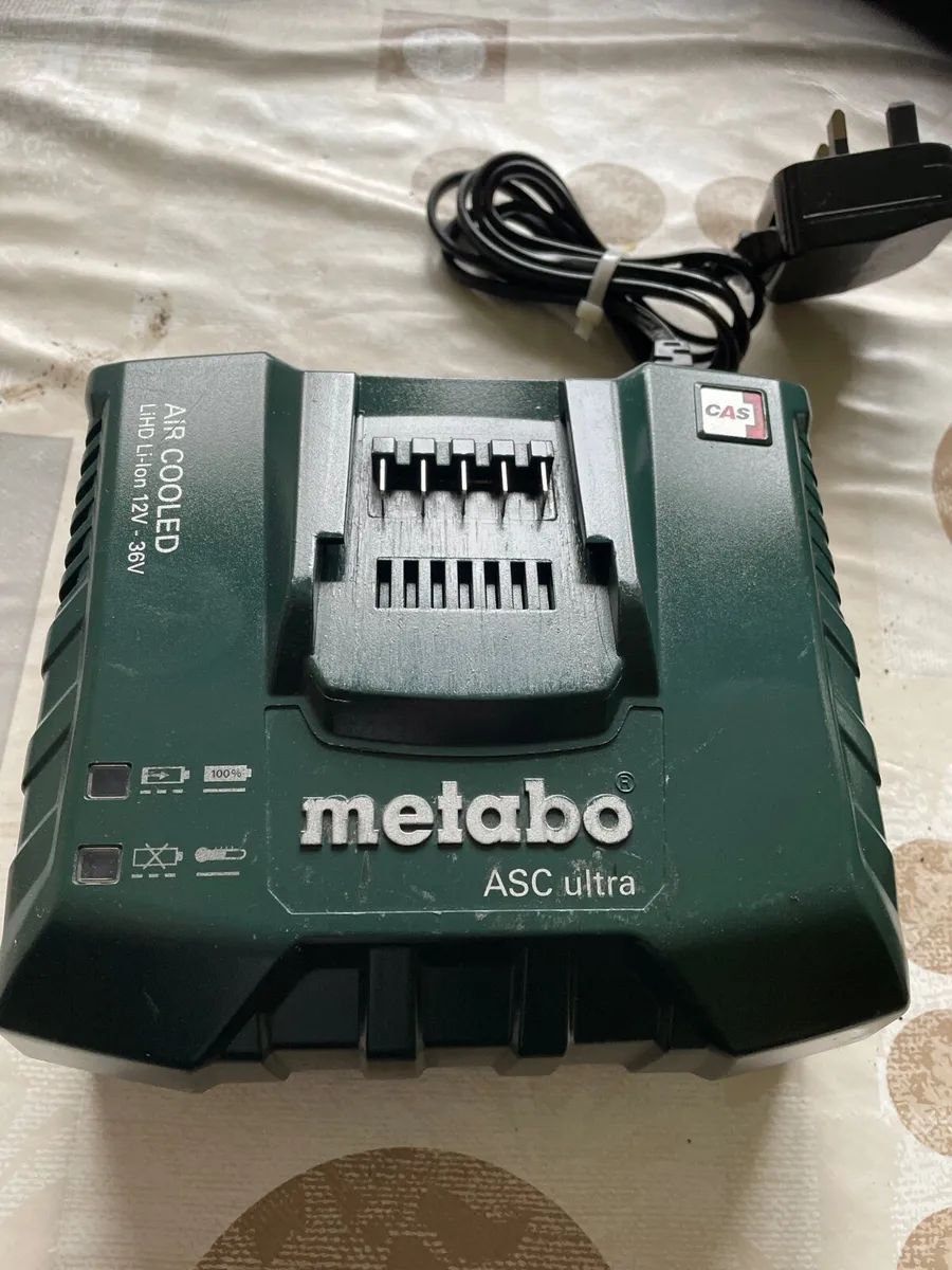Metabo charger - Image 1